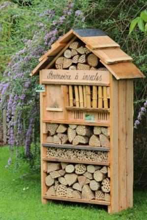 [ARMOIREAINSECTE] Armoire à insectes avec options bourdons H1,40m